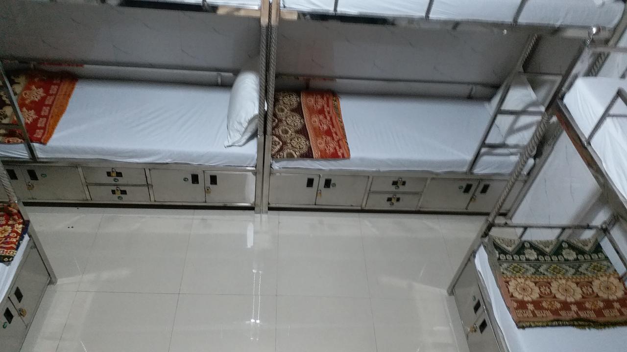One Step Hostel Mumbai Exterior foto